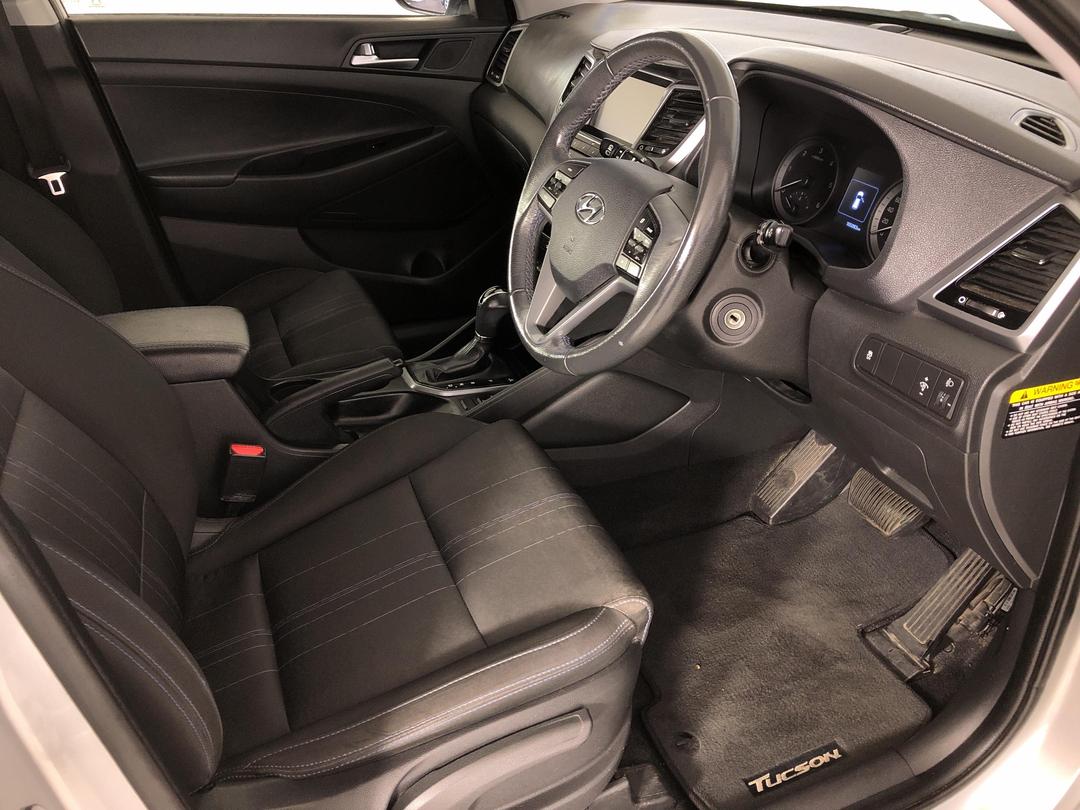 Photo '16' of Hyundai Tucson