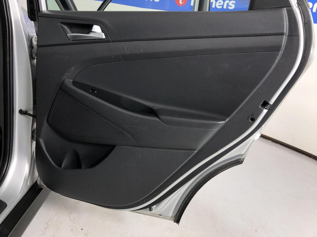 Photo '19' of Hyundai Tucson