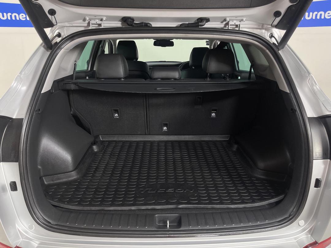 Photo '14' of Hyundai Tucson