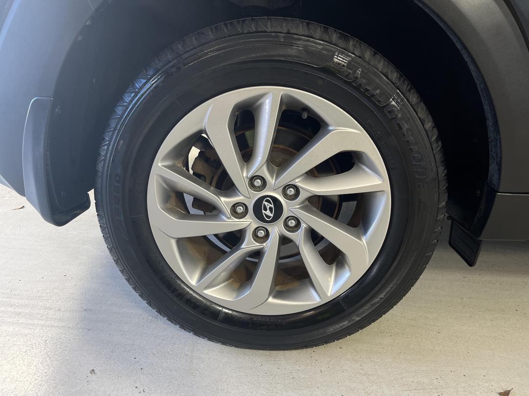 Photo '12' of Hyundai Tucson