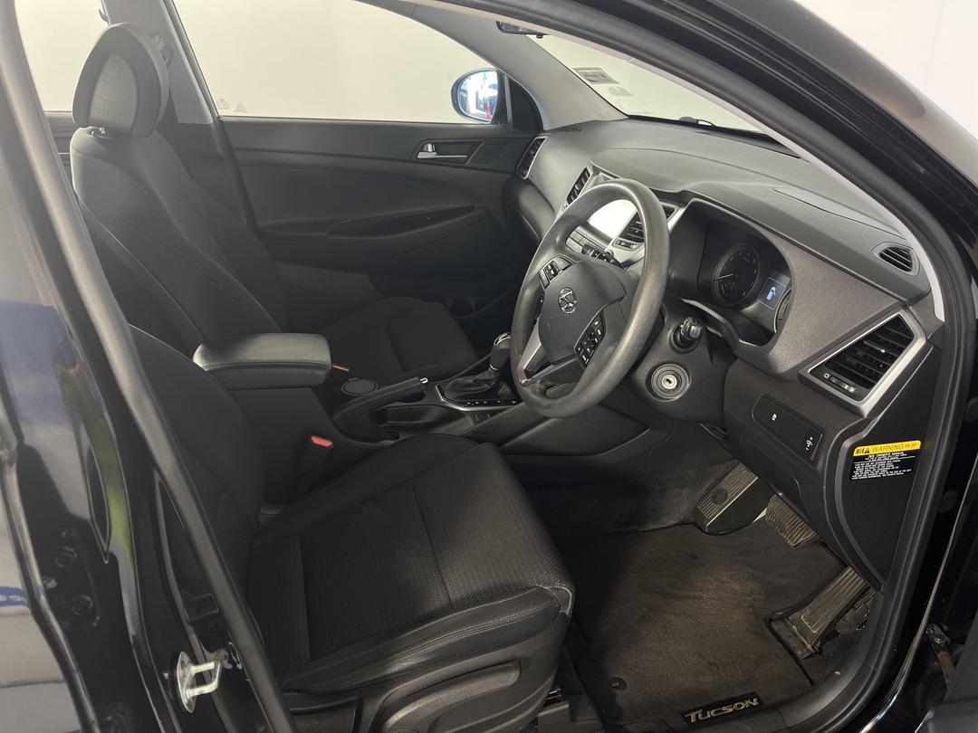 Photo '16' of Hyundai Tucson