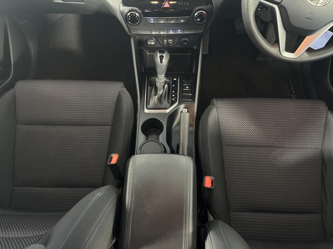 Photo '18' of Hyundai Tucson