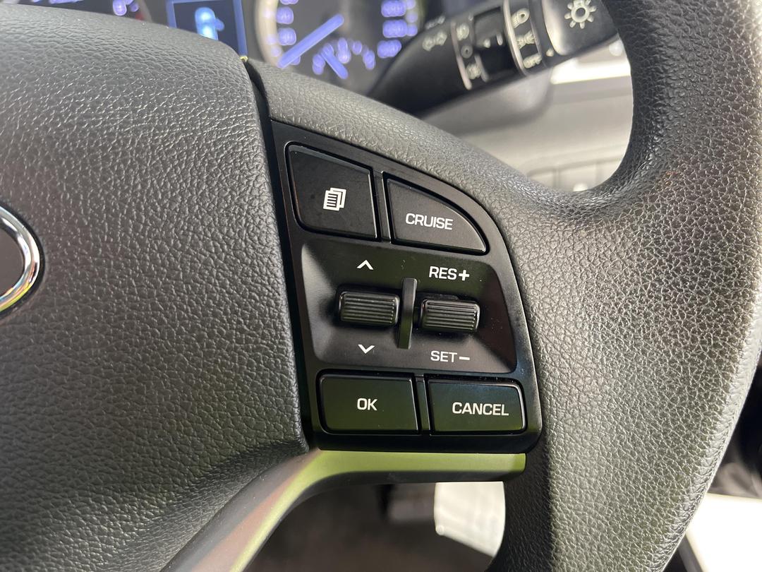 Photo '24' of Hyundai Tucson