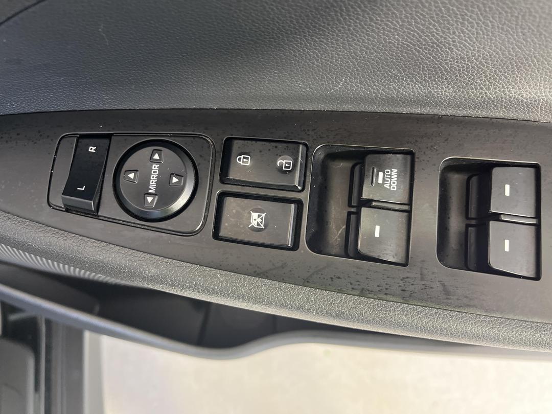 Photo '23' of Hyundai Tucson