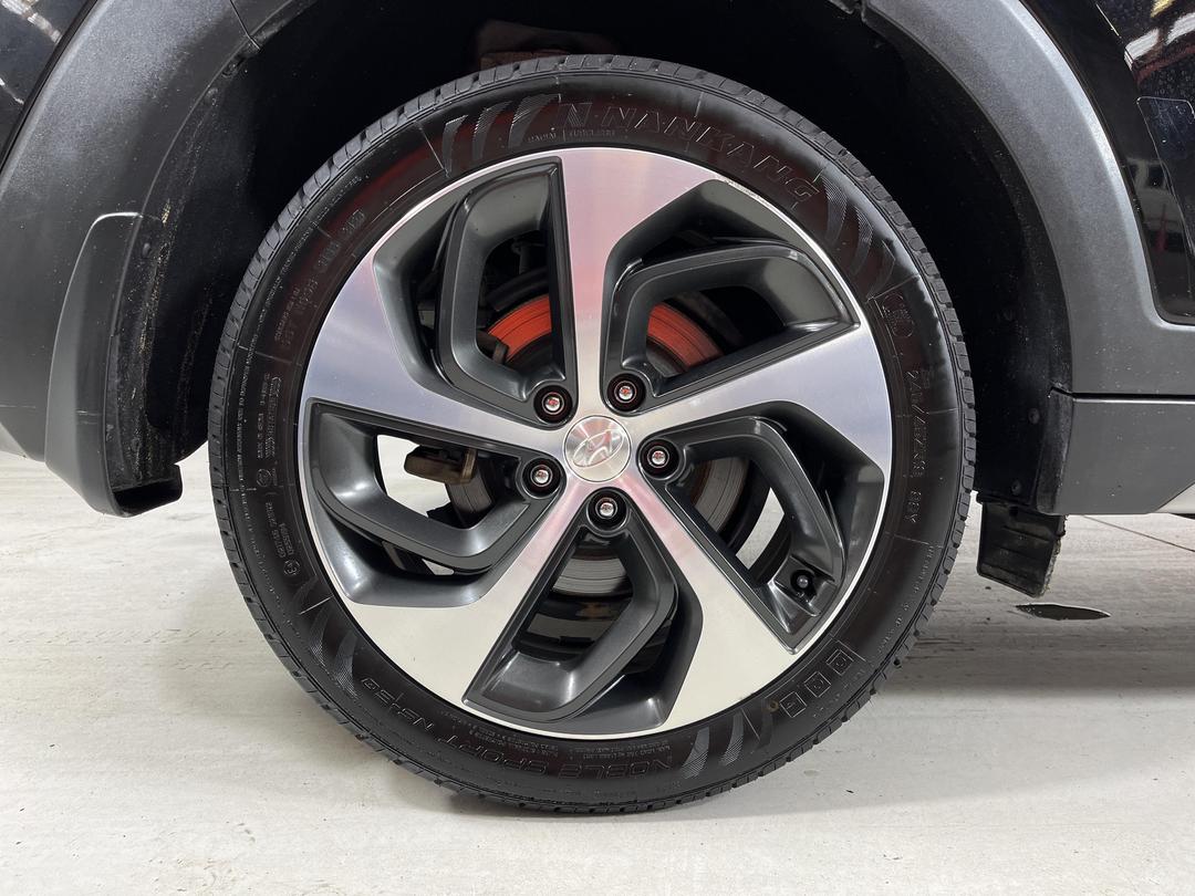 Photo '12' of Hyundai Tucson