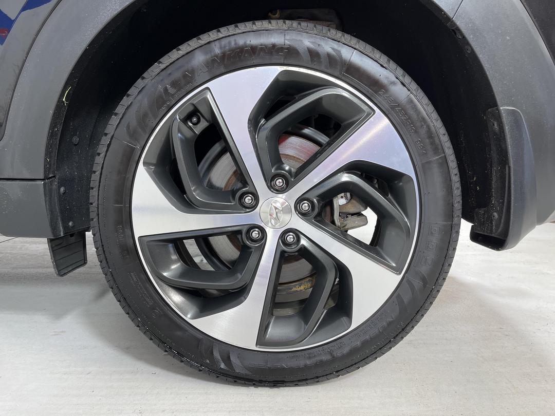 Photo '11' of Hyundai Tucson