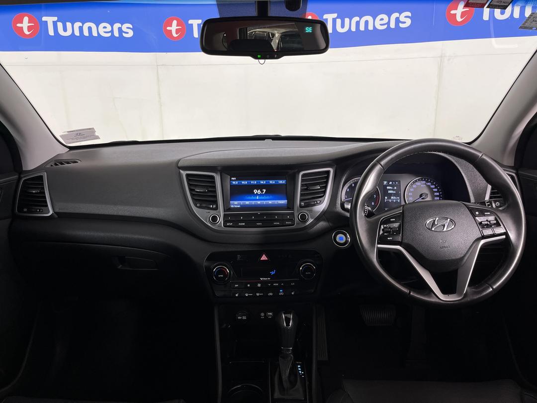 Photo '17' of Hyundai Tucson