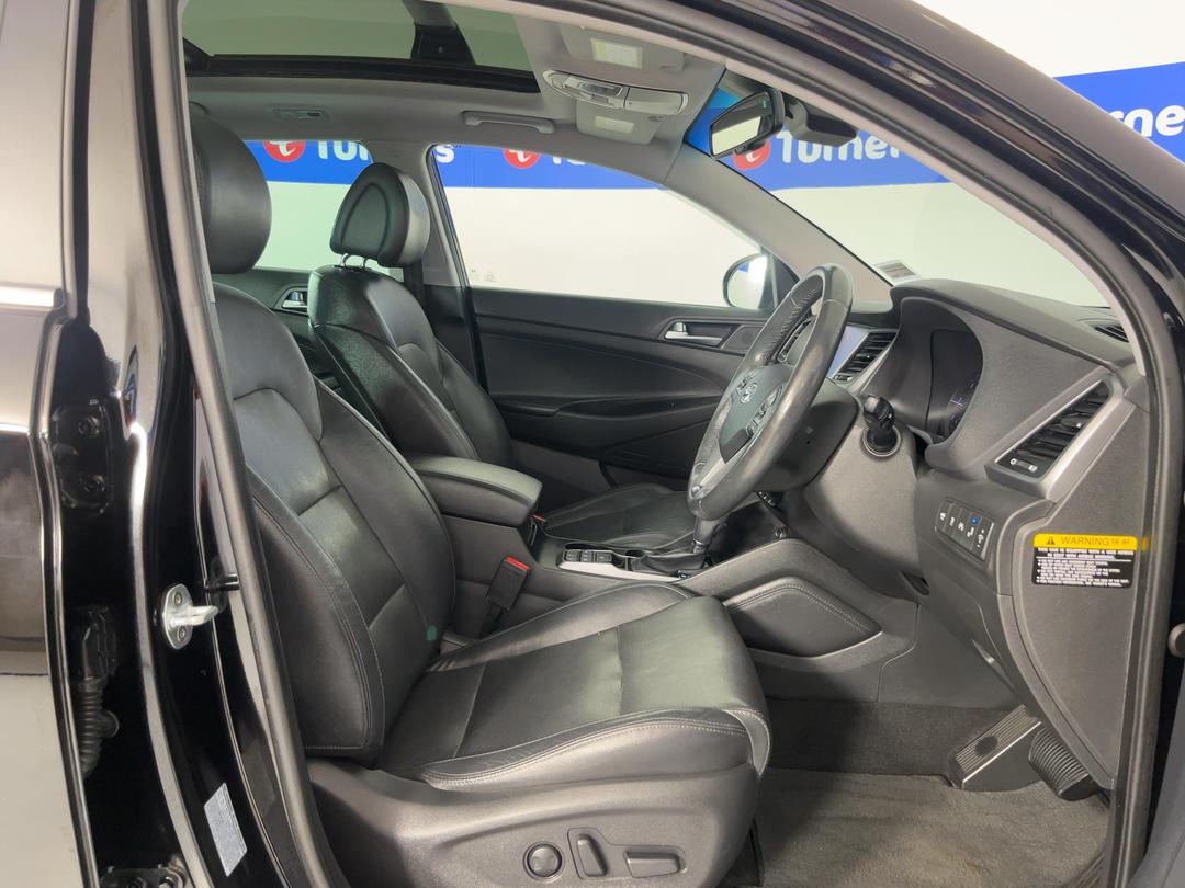 Photo '16' of Hyundai Tucson