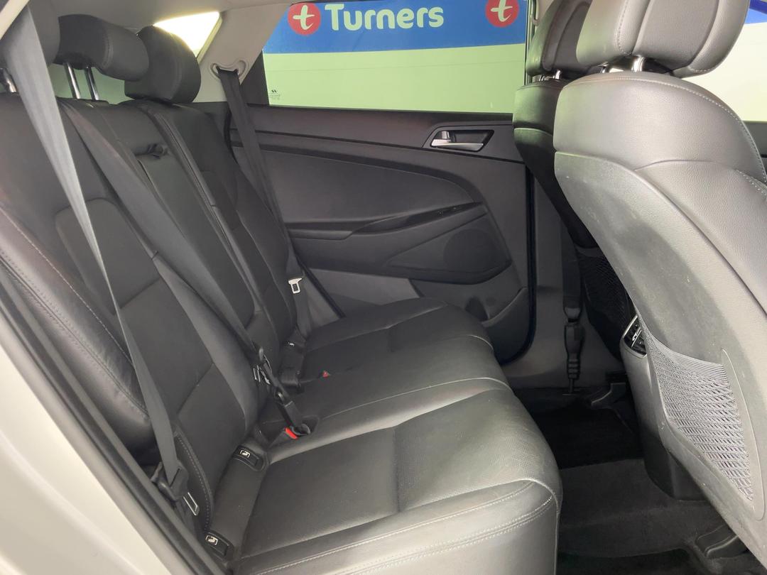 Photo '20' of Hyundai Tucson