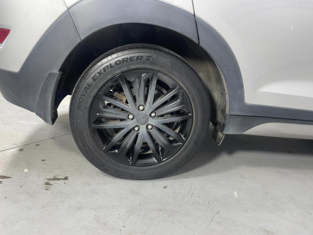 Photo '12' of Hyundai Tucson
