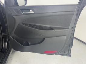 Photo '15' of Hyundai Tucson