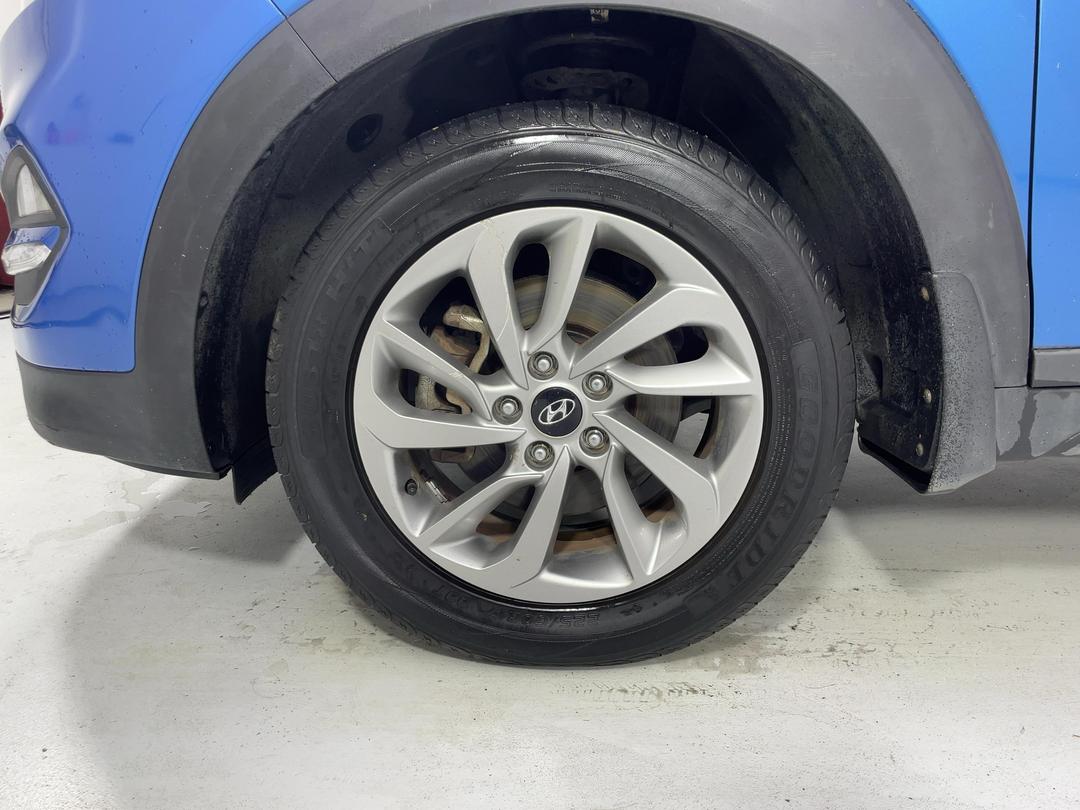 Photo '10' of Hyundai Tucson