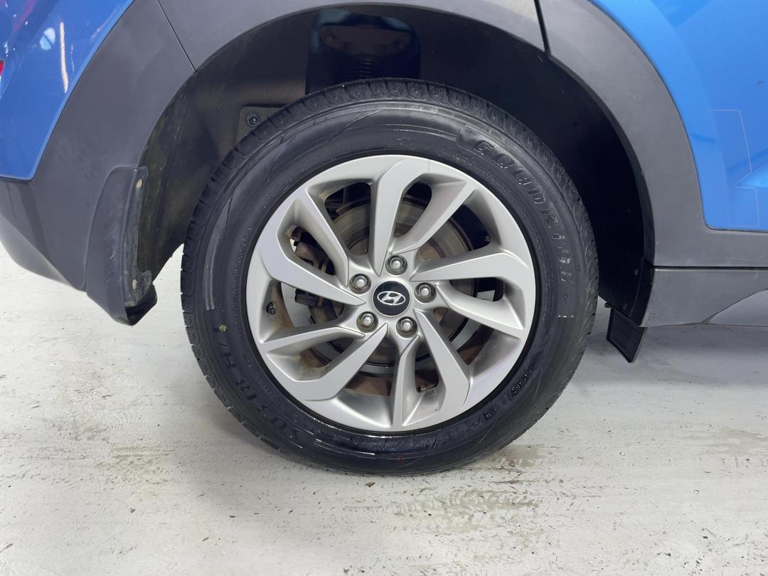 Photo '12' of Hyundai Tucson