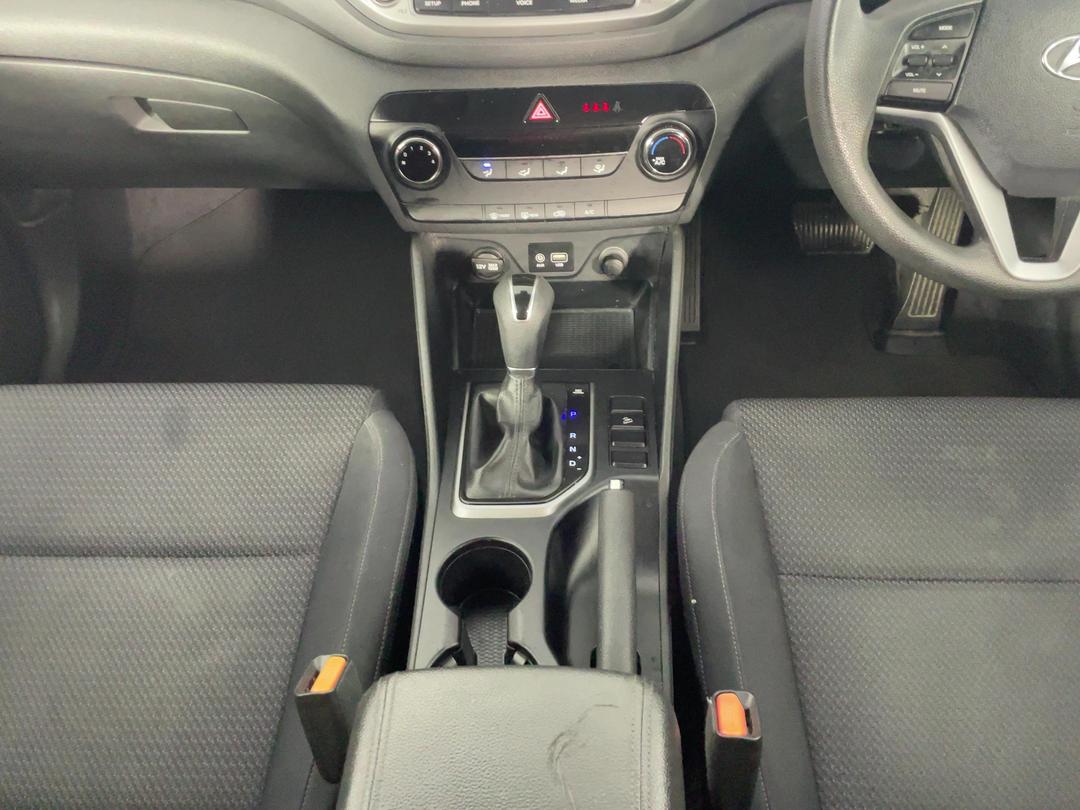 Photo '18' of Hyundai Tucson