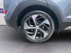 Photo '12' of Hyundai Tucson