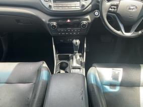 Photo '18' of Hyundai Tucson