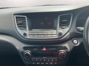 Photo '29' of Hyundai Tucson