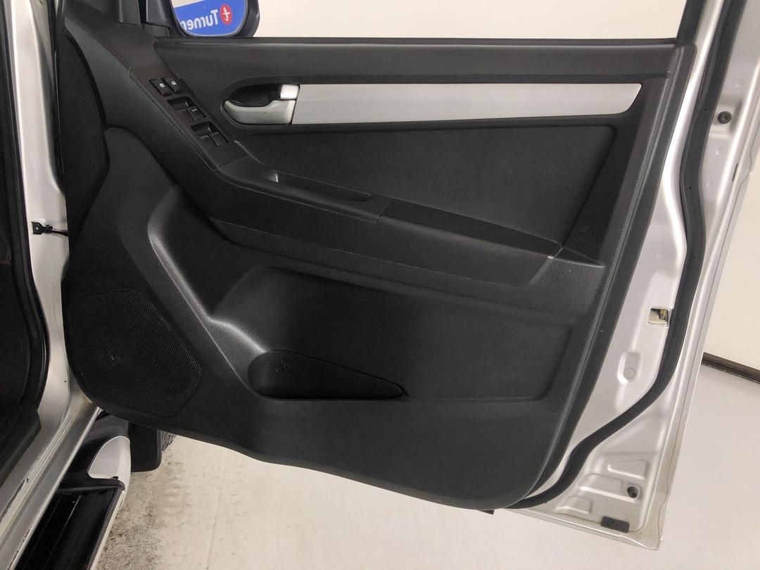 Photo '15' of Isuzu D-MAX