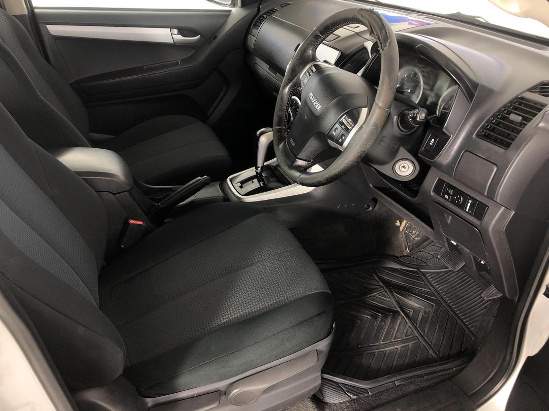 Photo '16' of Isuzu D-MAX