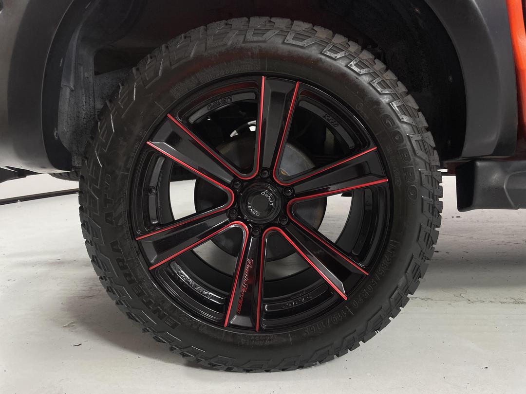 Photo '12' of Isuzu D-MAX