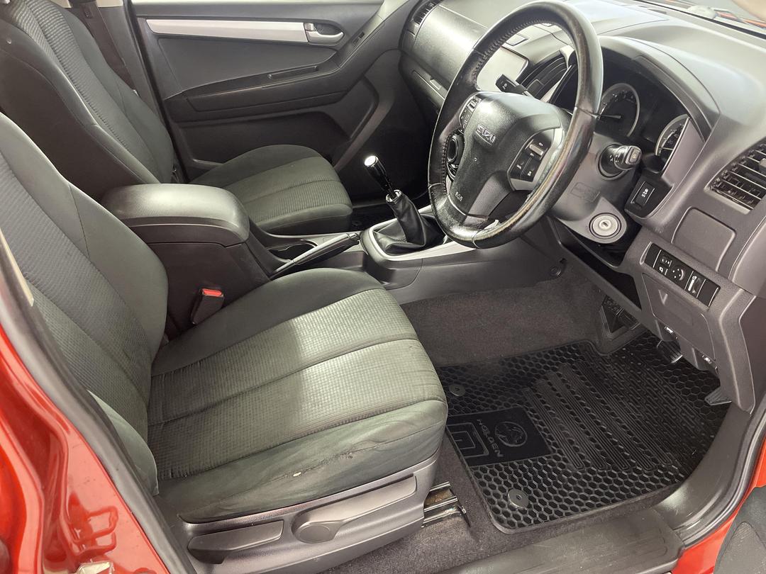 Photo '16' of Isuzu D-MAX