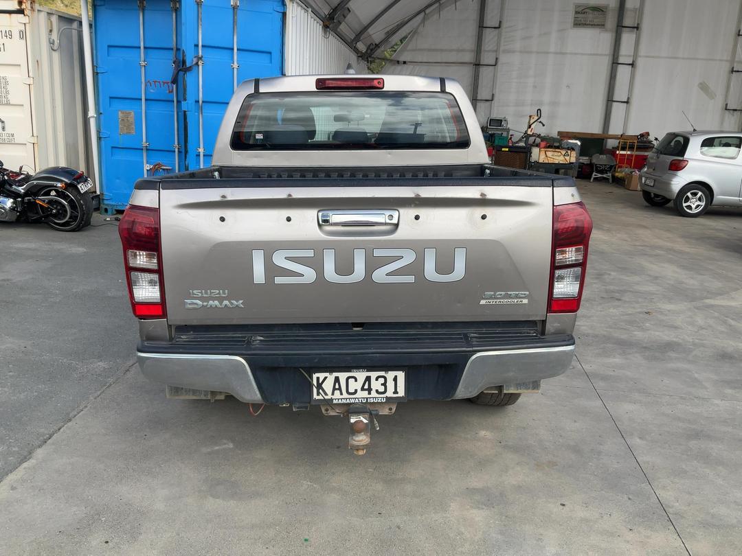 Photo '7' of Isuzu D-MAX LS DC Photo '7' of Isuzu D-MAX LS DC
