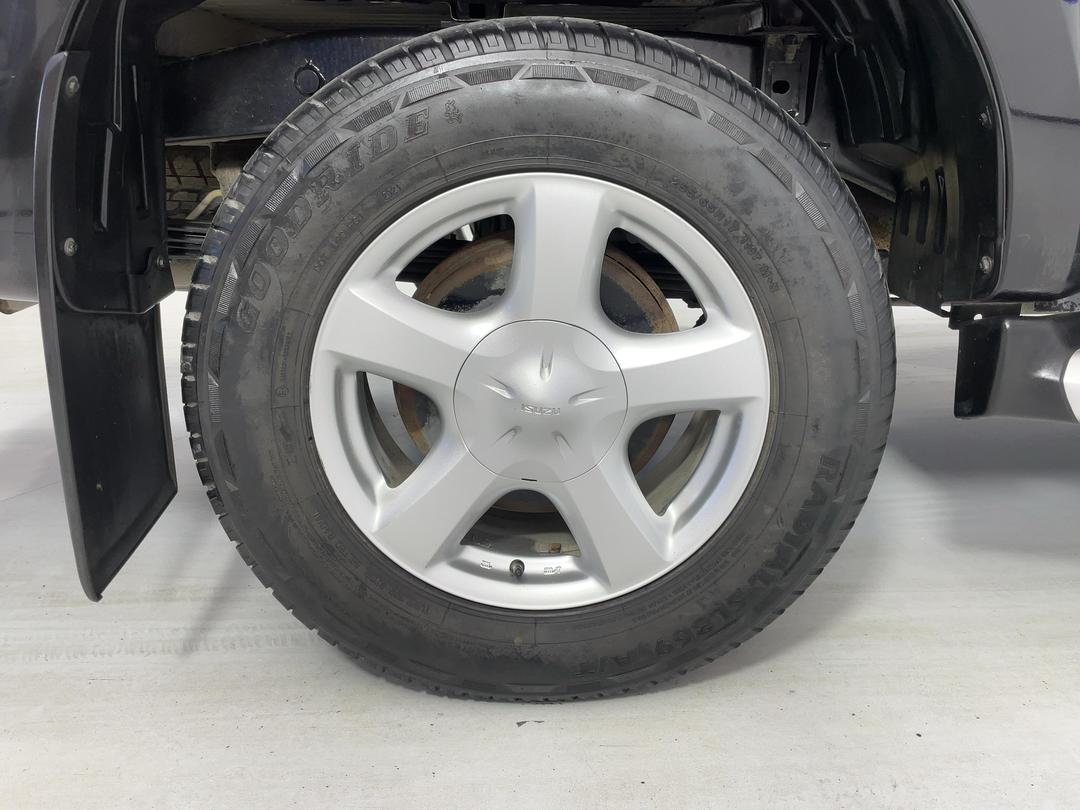 Photo '12' of Isuzu D-MAX