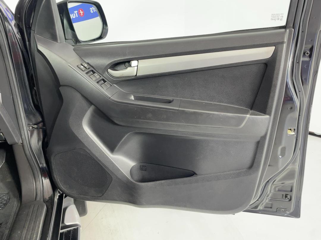 Photo '15' of Isuzu D-MAX