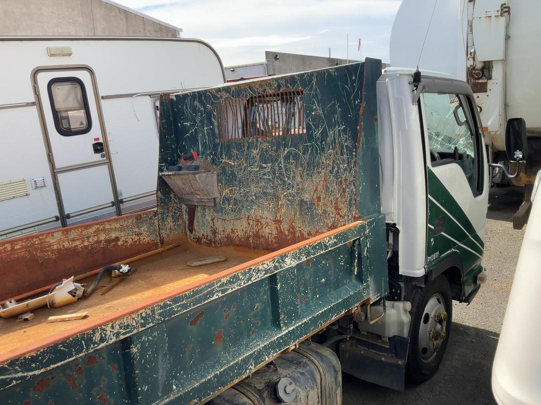 Photo '3' of Isuzu ELF Tipper
