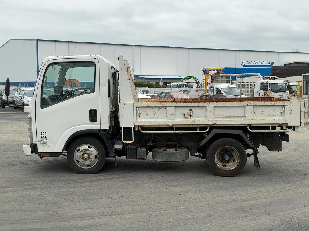 Photo '10' of Isuzu N Series NLR250 Tipper Tipper