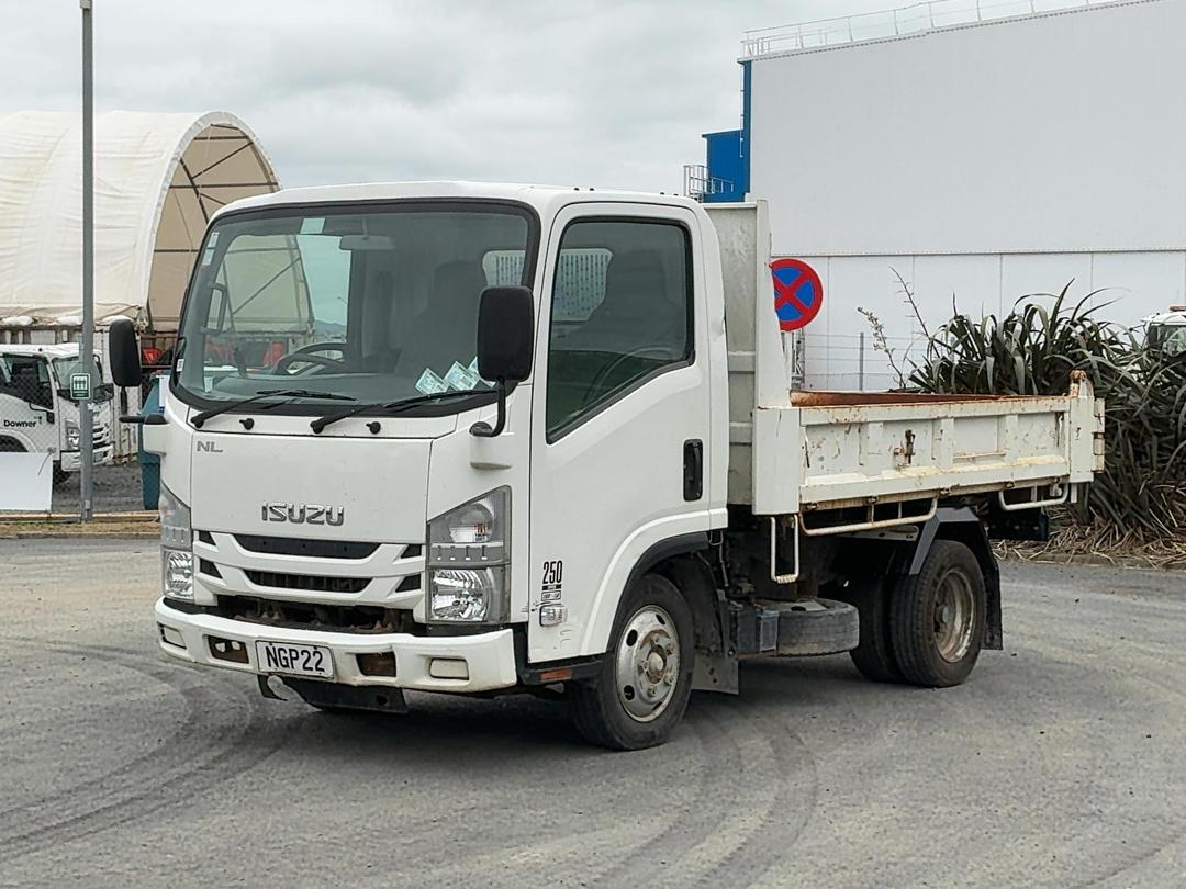Photo '11' of Isuzu N Series NLR250 Tipper Tipper