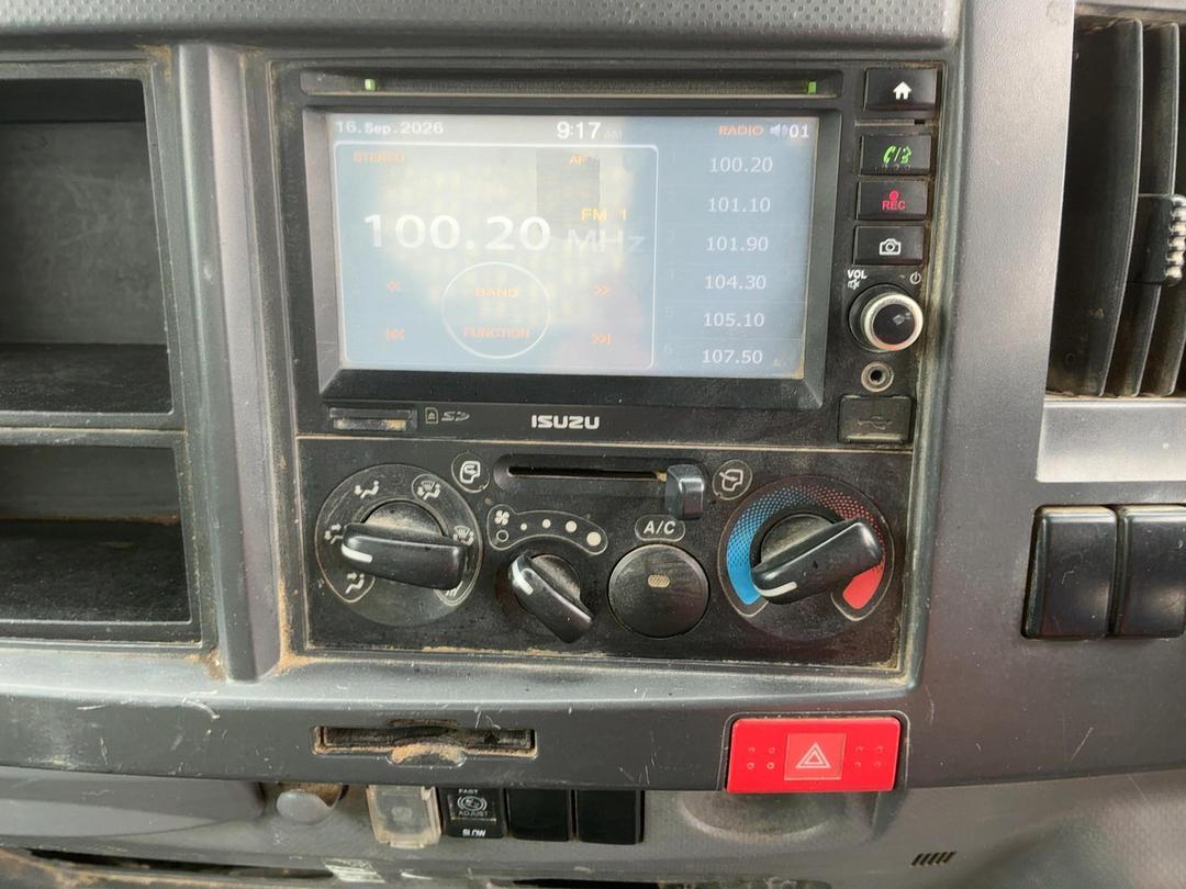 Photo '17' of Isuzu N Series NLR250 Tipper Tipper