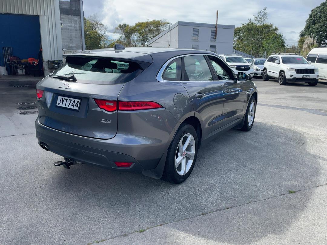 Photo '6' of Jaguar F-Pace 20D Prestige Photo '6' of Jaguar F-Pace 20D Prestige