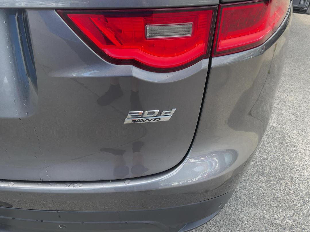 Photo '23' of Jaguar F-Pace 20D Prestige Photo '23' of Jaguar F-Pace 20D Prestige