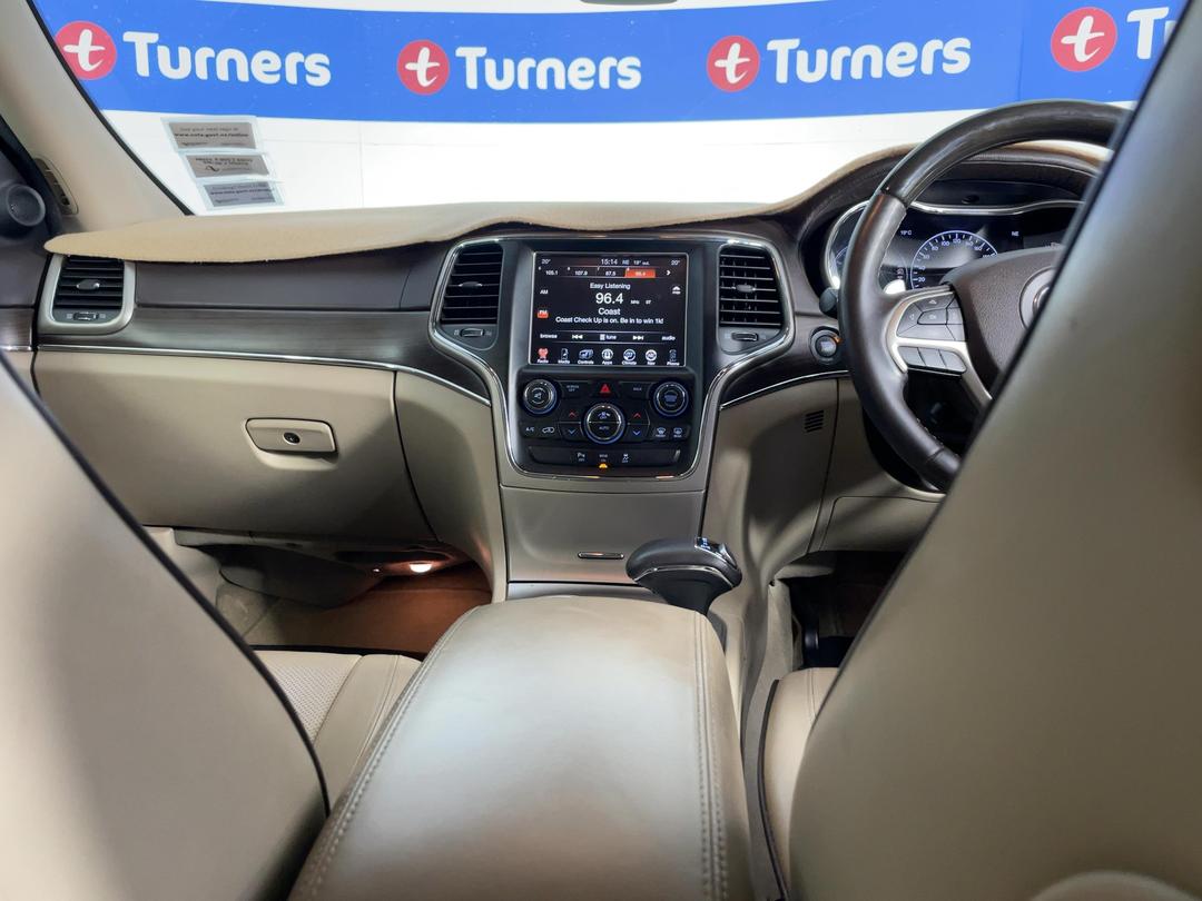Photo '18' of Jeep Grand Cherokee