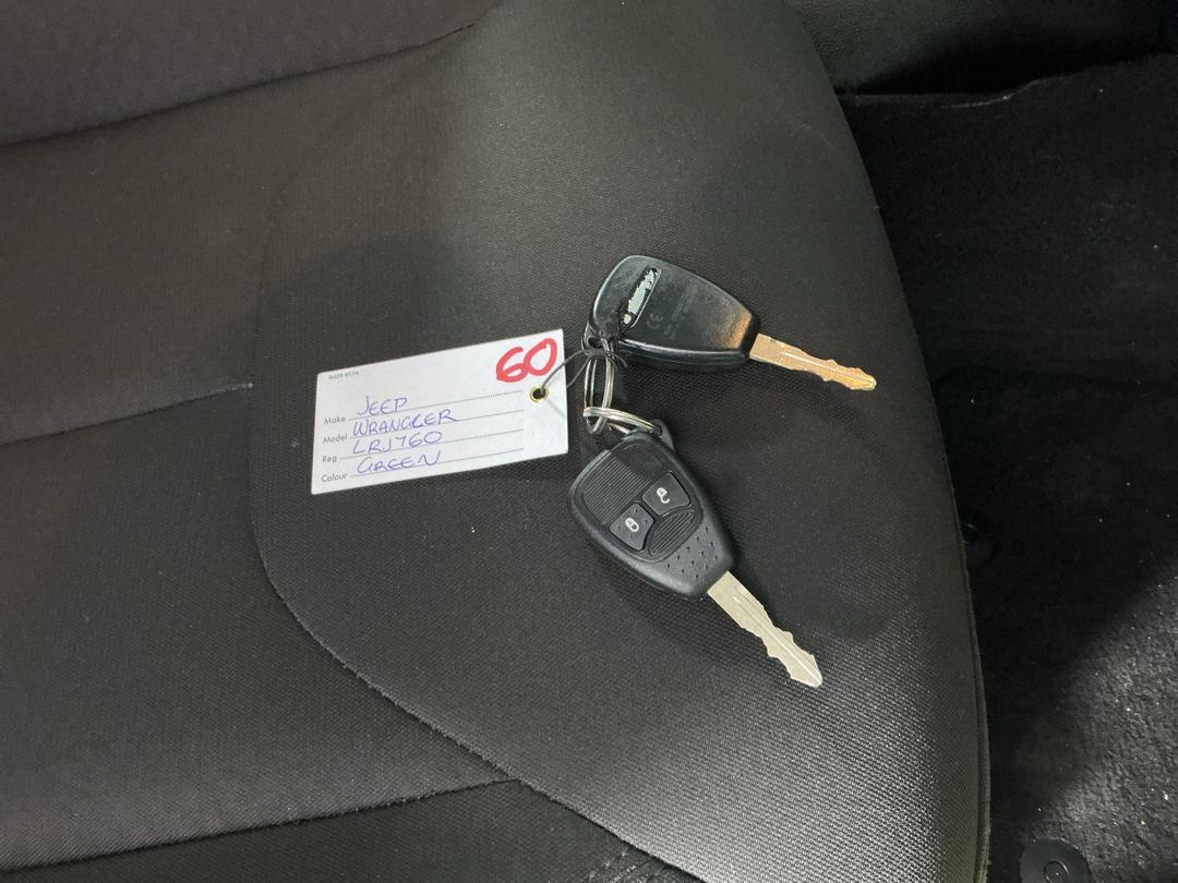 Photo '21' of Jeep Wrangler