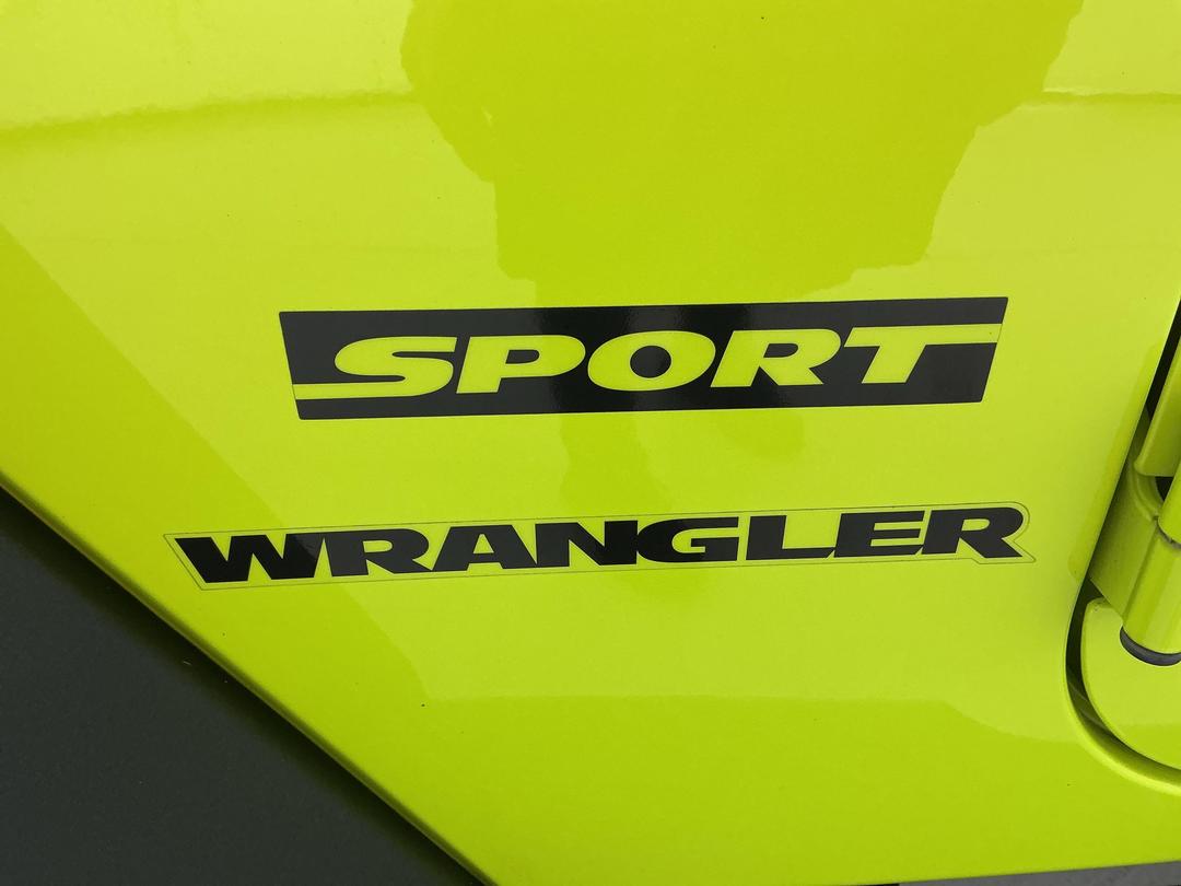 Photo '27' of Jeep Wrangler