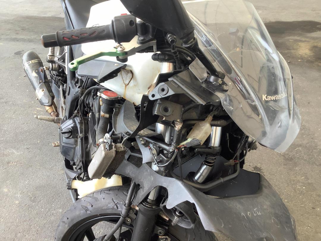 Photo '13' of Kawasaki EX 300B