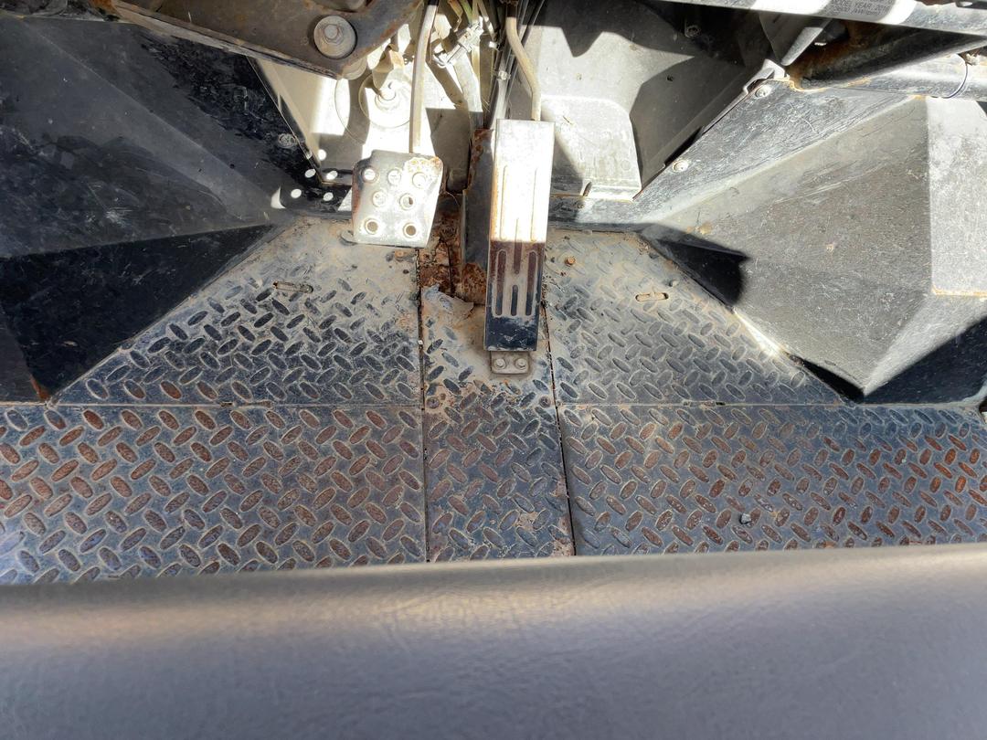 Photo '14' of Kawasaki KAF 620 RGF