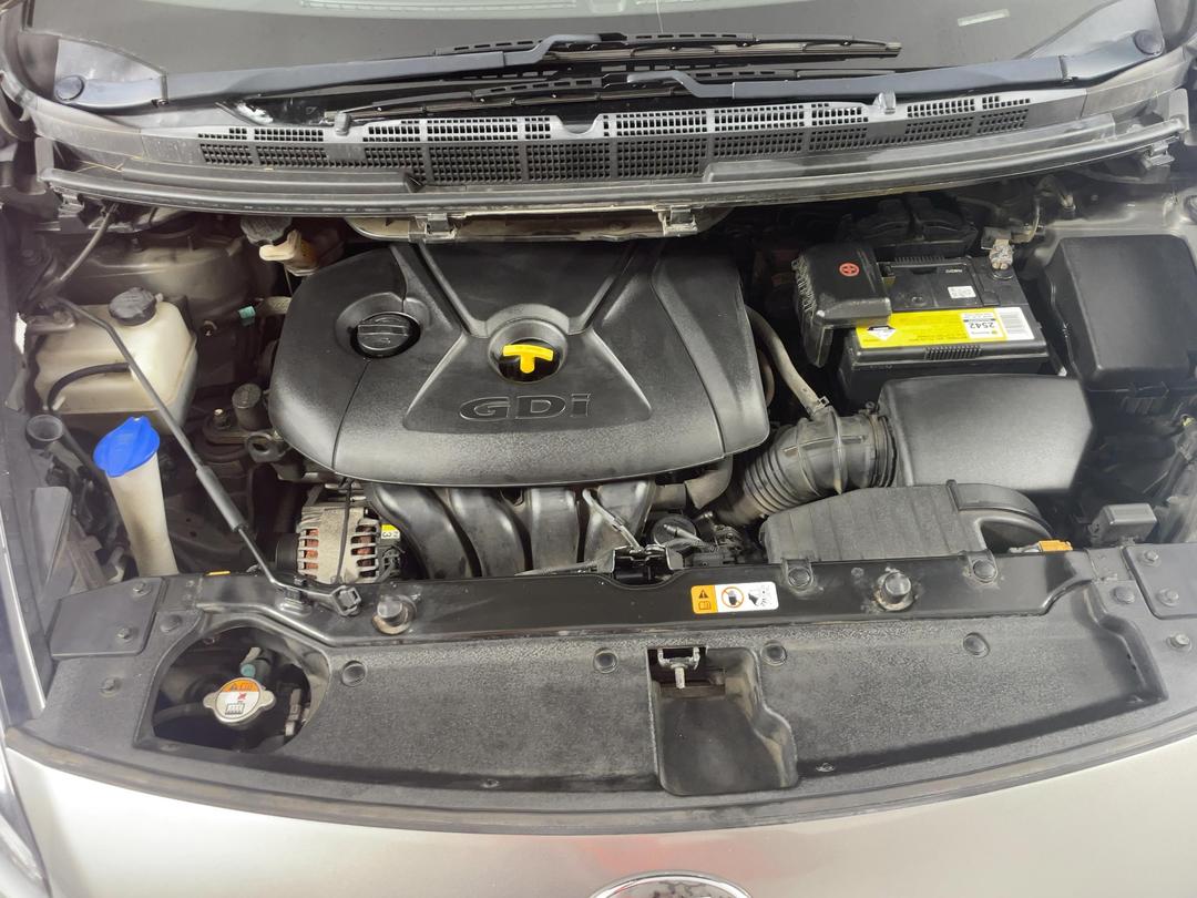 Photo '13' of KIA Carens