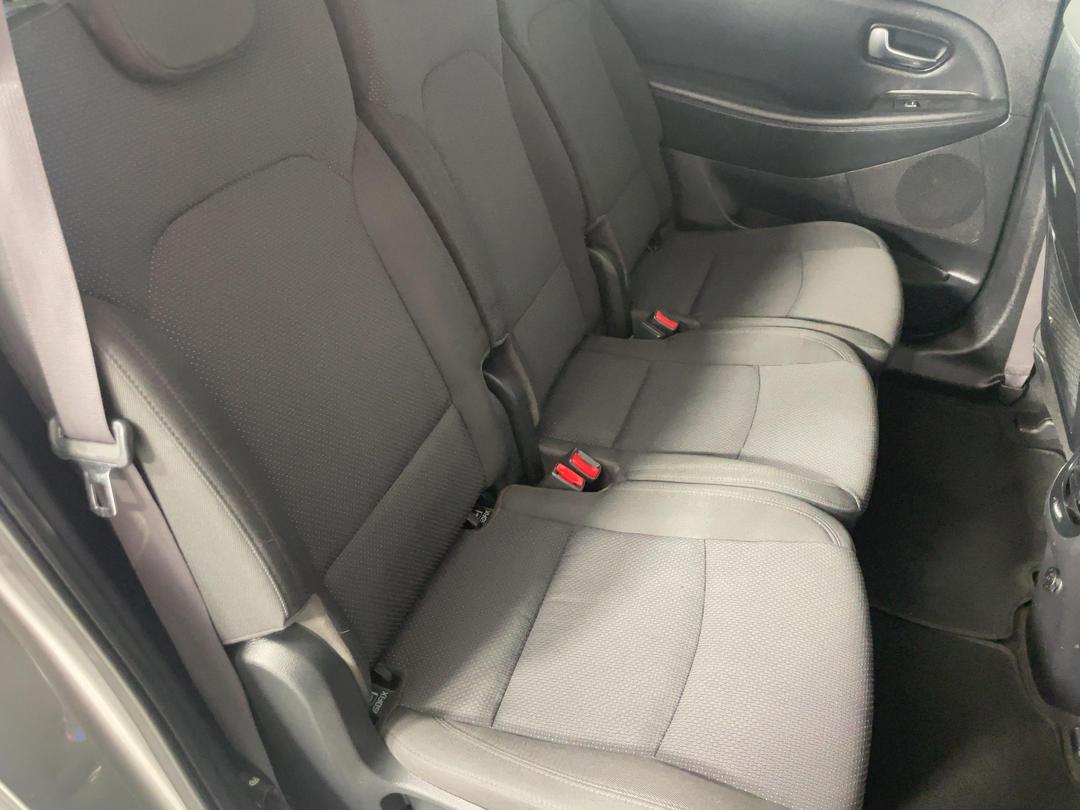 Photo '20' of KIA Carens