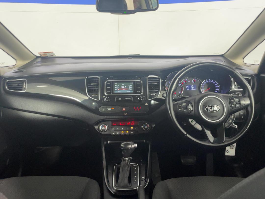 Photo '17' of KIA Carens