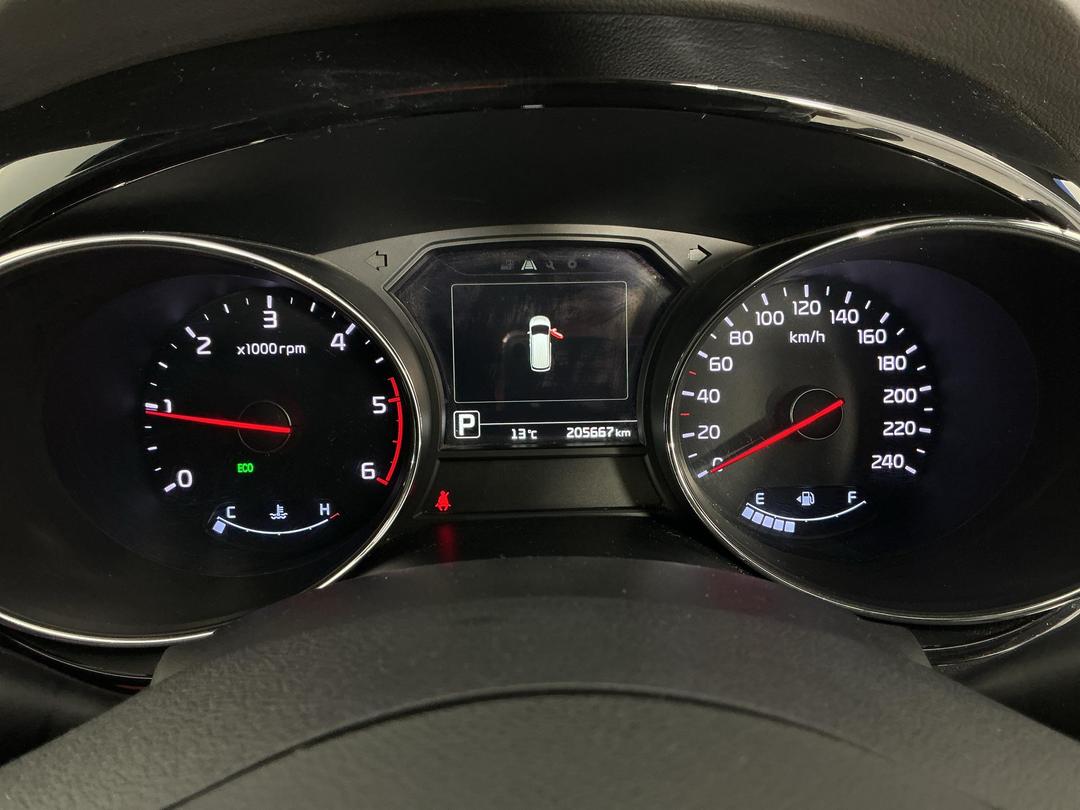 Photo '20' of KIA Carnival