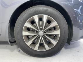 Photo '9' of KIA Carnival