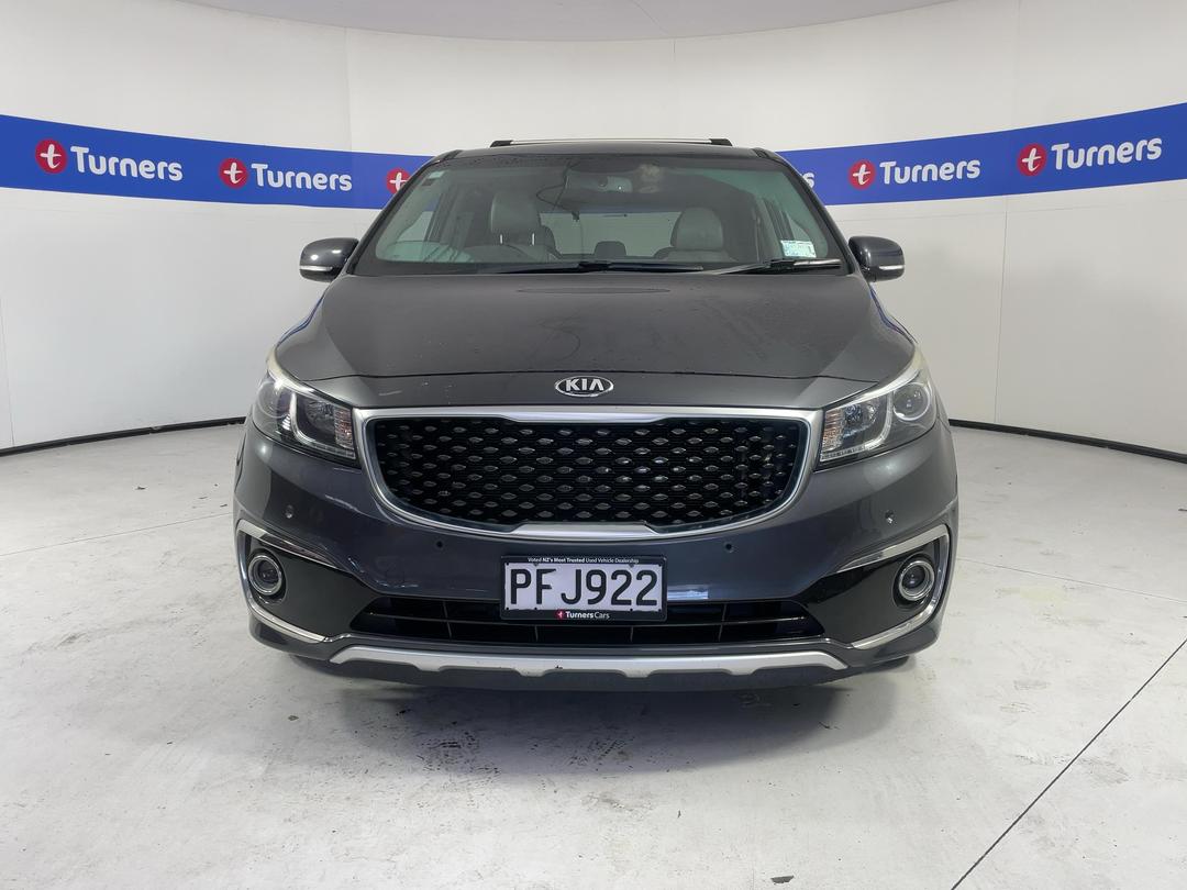 Photo '2' of KIA Carnival