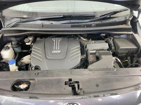 Photo '13' of KIA Carnival