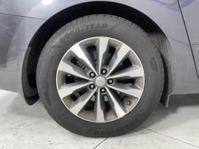Photo '12' of KIA Carnival
