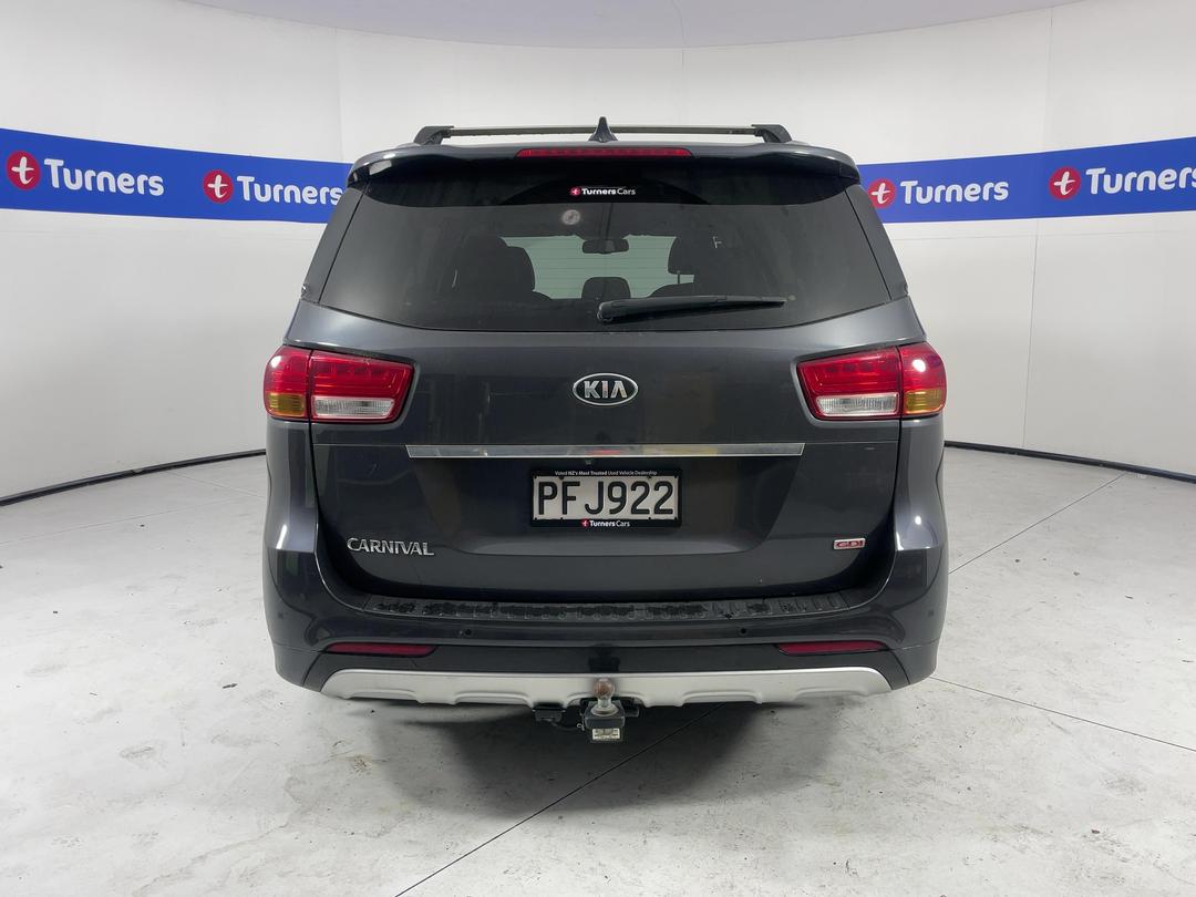 Photo '6' of KIA Carnival
