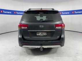 Photo '6' of KIA Carnival