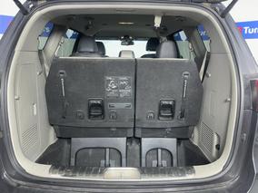 Photo '14' of KIA Carnival